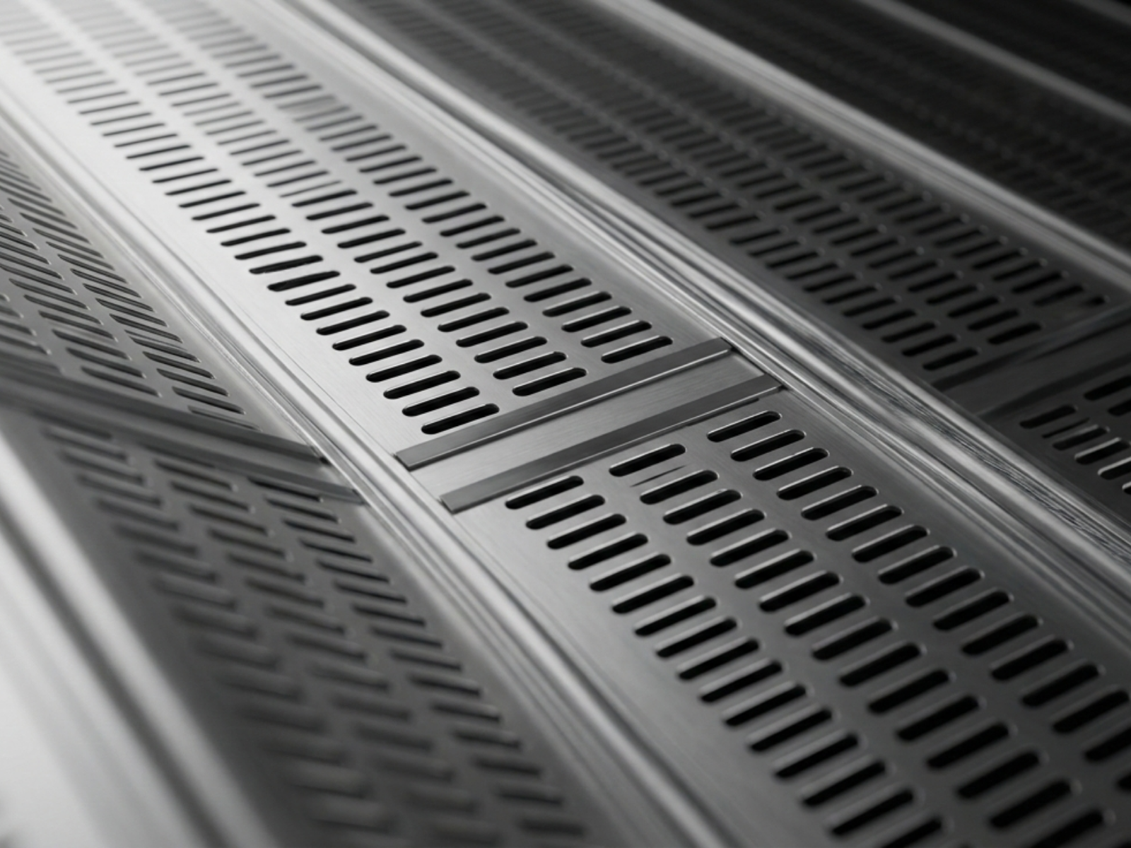 Cortina corrediza.Cortina de aluminio. Cortina de Acero. Cortina Multiperforada Horizontalmente Modelo Aíra Acabado | Khamyluxe