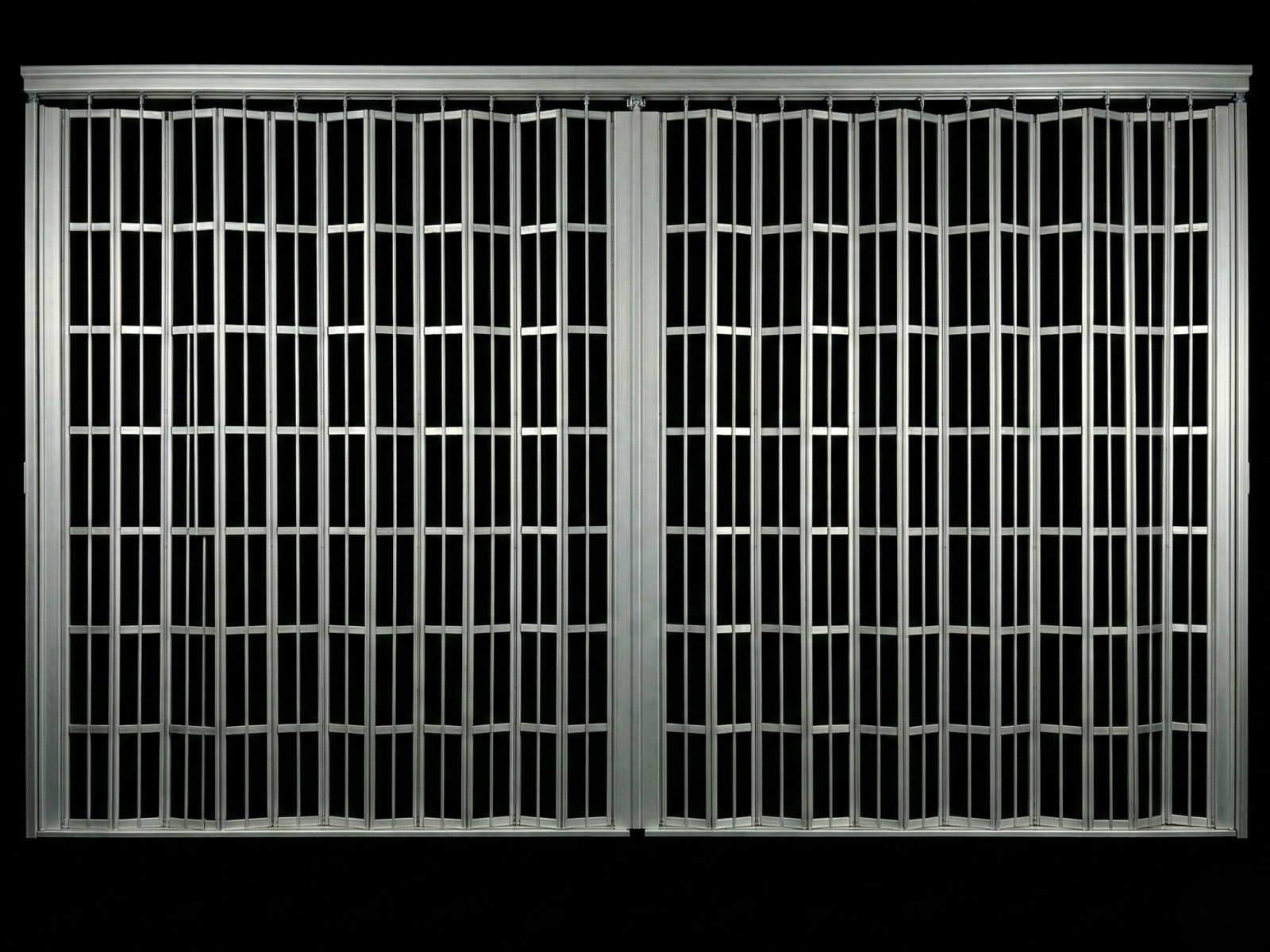 Cortina Tubular. Cortina Corrediza. Cortina Plegable. Modelo Protecta. Cortina de aluminio. Cortina de acero. Cortina de aluminio tubular. Cortina de Acero Tubular. Diseño | Khamyluxe