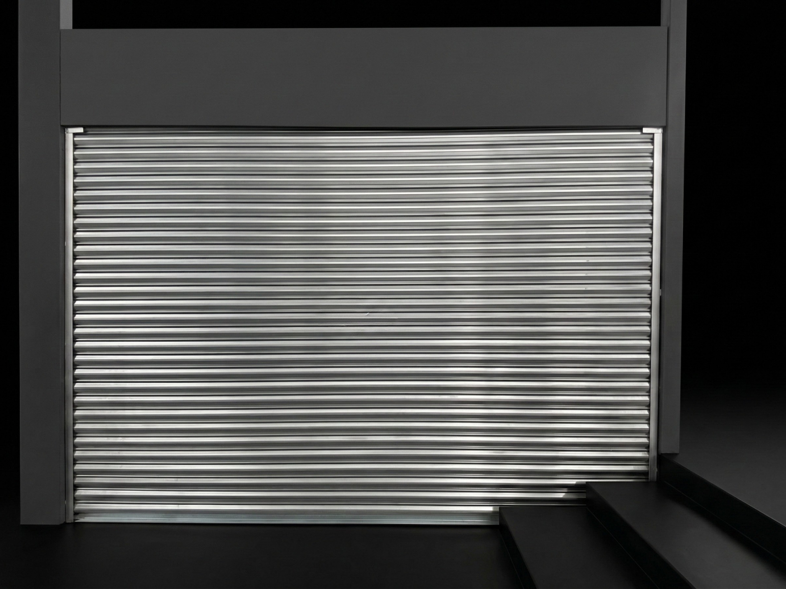 Cortina Enrrollable Ciega. Cortina enrrollable. Cortina de Aluminio. Cortina de acero. Cortina Enrrolllable de Aluminio. Cortina Enrrollable de Acero. Modelo Sahara Plana Diseño | Khamyluxe