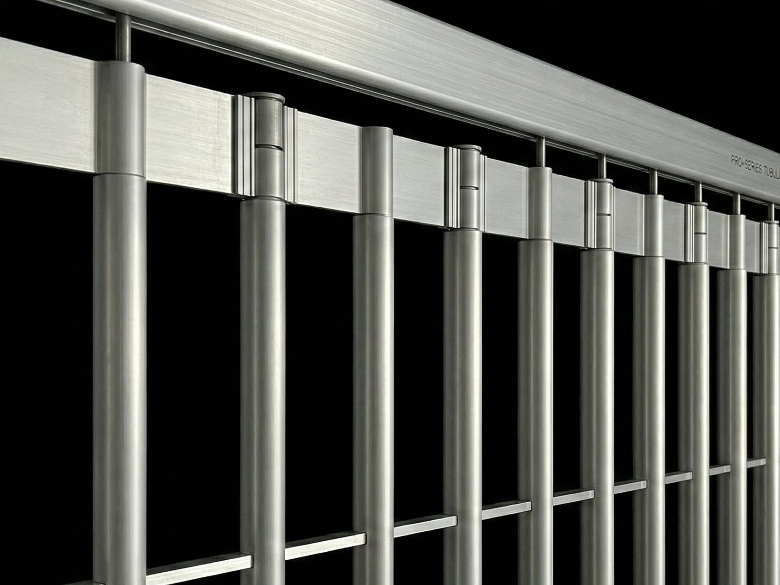 Cortina Tubular. Cortina Corrediza. Modelo Clásica. Cortina de Aluminio. Cortina de Acero Tubula. Cortina de Aluminio Tubular. Modelo Clásica. Ruedas | KhamyluxeCortina Tubular. Cortina Corrediza. Modelo Clásica. Cortina de Aluminio. Cortina de Acero Tubula. Cortina de Aluminio Tubular. Modelo Clásica. Acabado | Khamyluxe