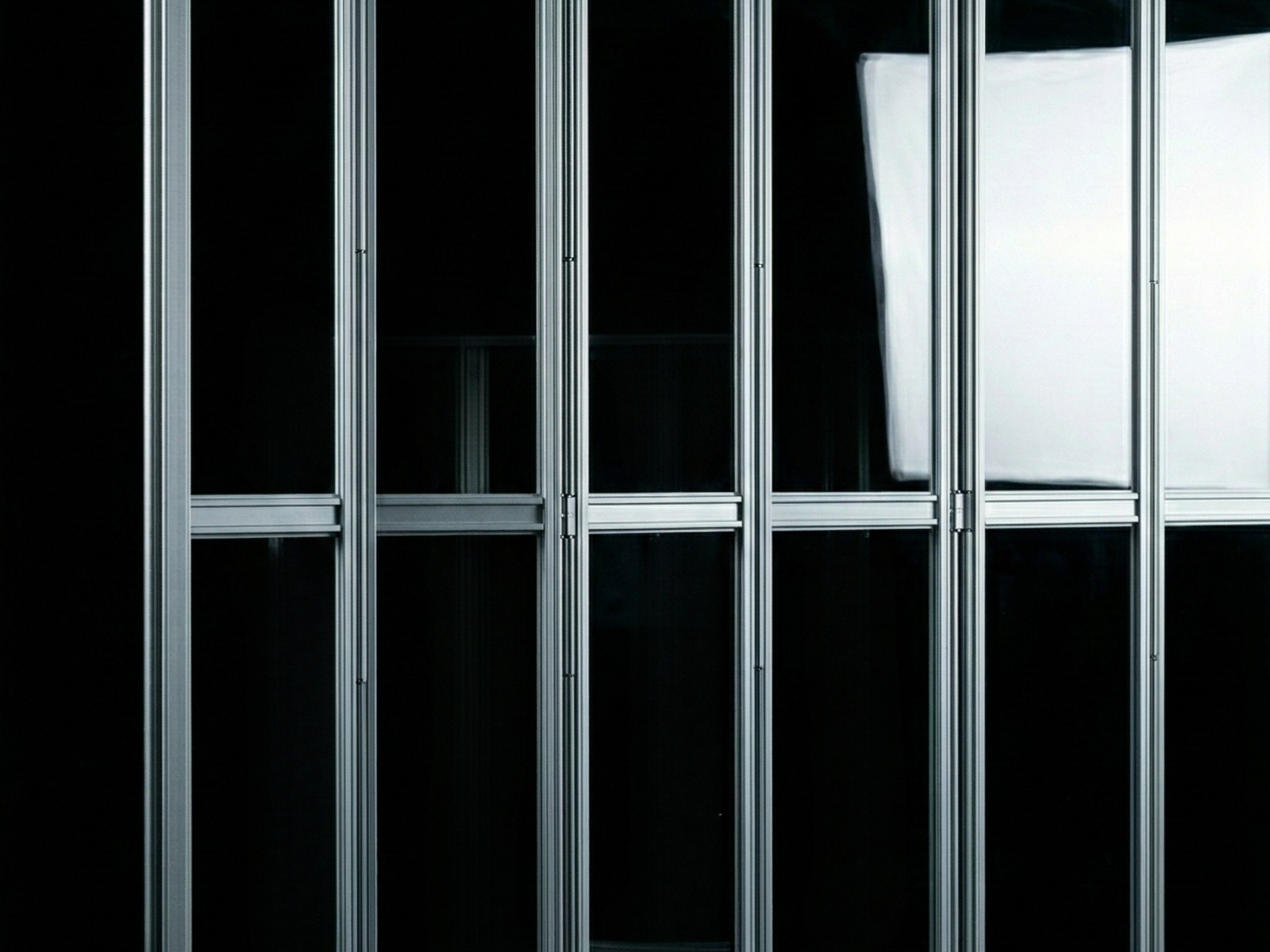 Cortina de Cristal. Cortina Corrediza. Modelo Cristalina. Cortina de Aluminio. Cortina de Acero. Cortina de Cristal Templado. Modelo Cristalina Paneles | Khamyluxe