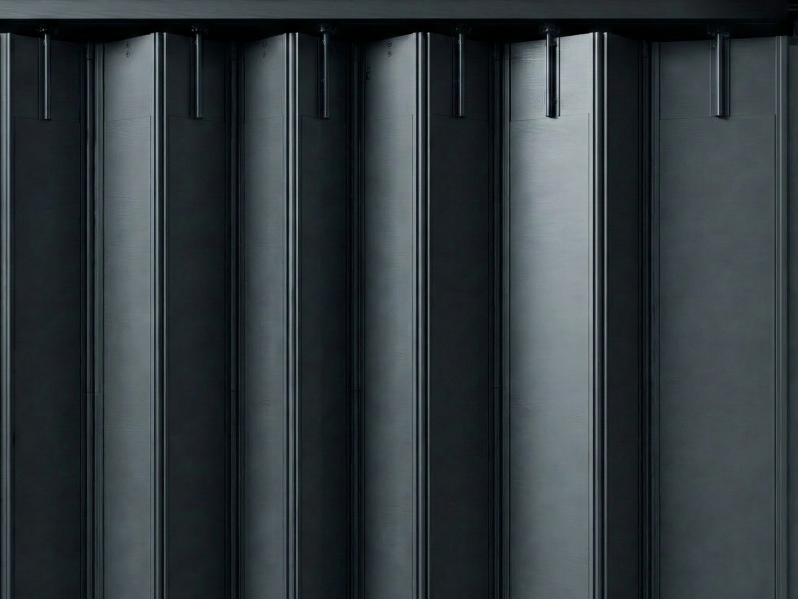 Cortina Ciega. Cortina Corrediza. Modelo Discreta. Cortina de Aluminio. Cortina de Acero. Cortina de Duela Ciega. Cortina Plana Modelo Discreta Material de los Paneles | Khamyluxe