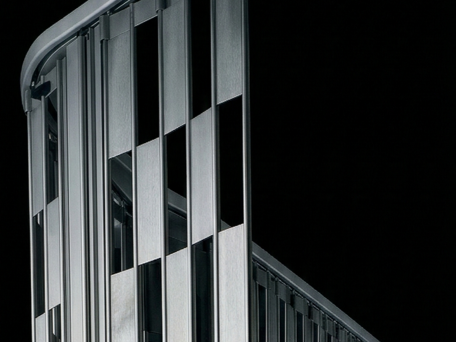 Cortina Seccionada. Cortina con patrones. Cortina corrediza. Cortina de aluminio. Cortina de acero. Modelo Efecta Paneles | Khamyluxe