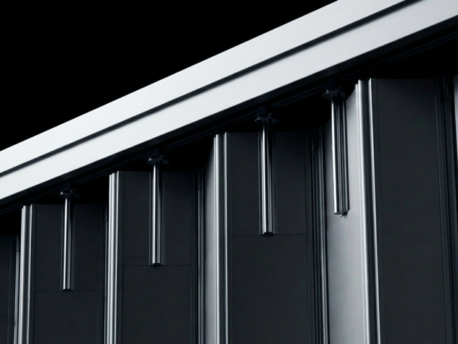 Cortina Ciega. Cortina Corrediza. Modelo Discreta. Cortina de Aluminio. Cortina de Acero. Cortina de Duela Ciega. Cortina Plana Modelo Discreta Material de los Riel | Khamyluxe