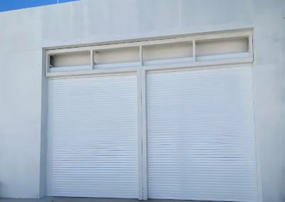 Cortina enrollable Anti Huaracan. Cortina Enrollable. Cortina de aluminio enrollable. Cortina de acero enrollable. Modelo AH240 Anti Huracan Hero | Khamyluxe Cortina enrollable Anti Huaracan. Cortina Enrollable. Cortina de aluminio enrollable. Cortina de acero enrollable. Modelo AH240 Anti Huracan Hero | Khamyluxe